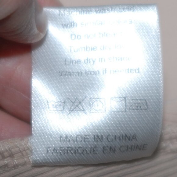 EUC Ribbed 16” pit to pit Womens Medium Khaki Tan Shirt Sleeveless Bodycon - Picture 5 of 6